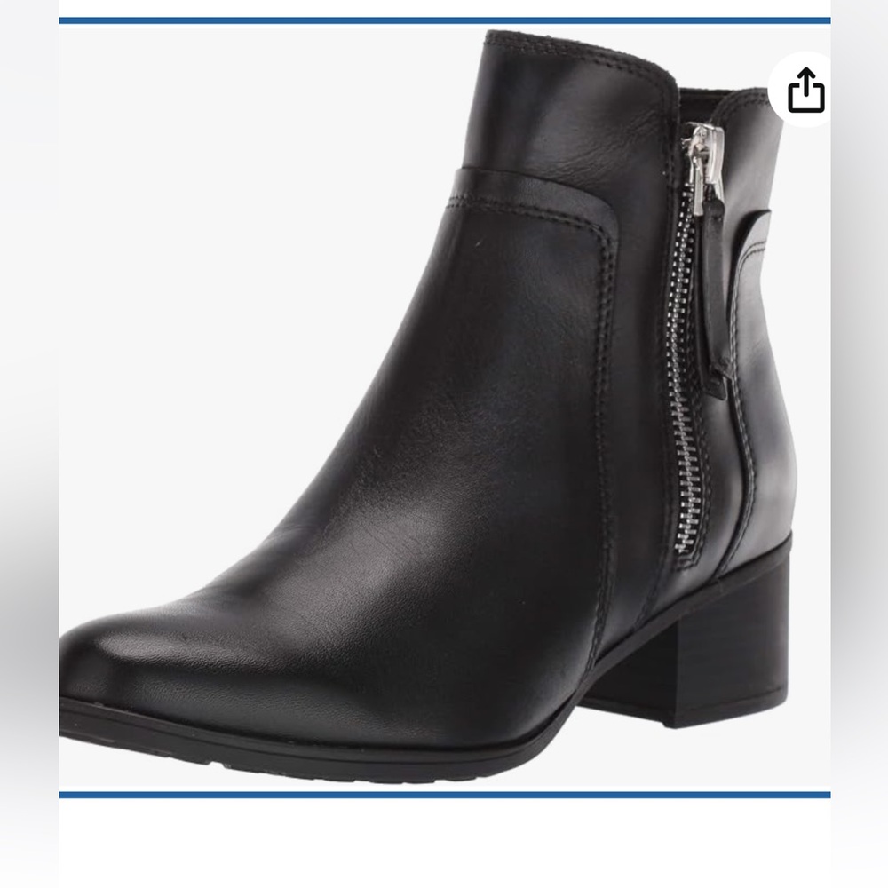 Naturalizer women’s Dorrit black leather ankle boot . L N C